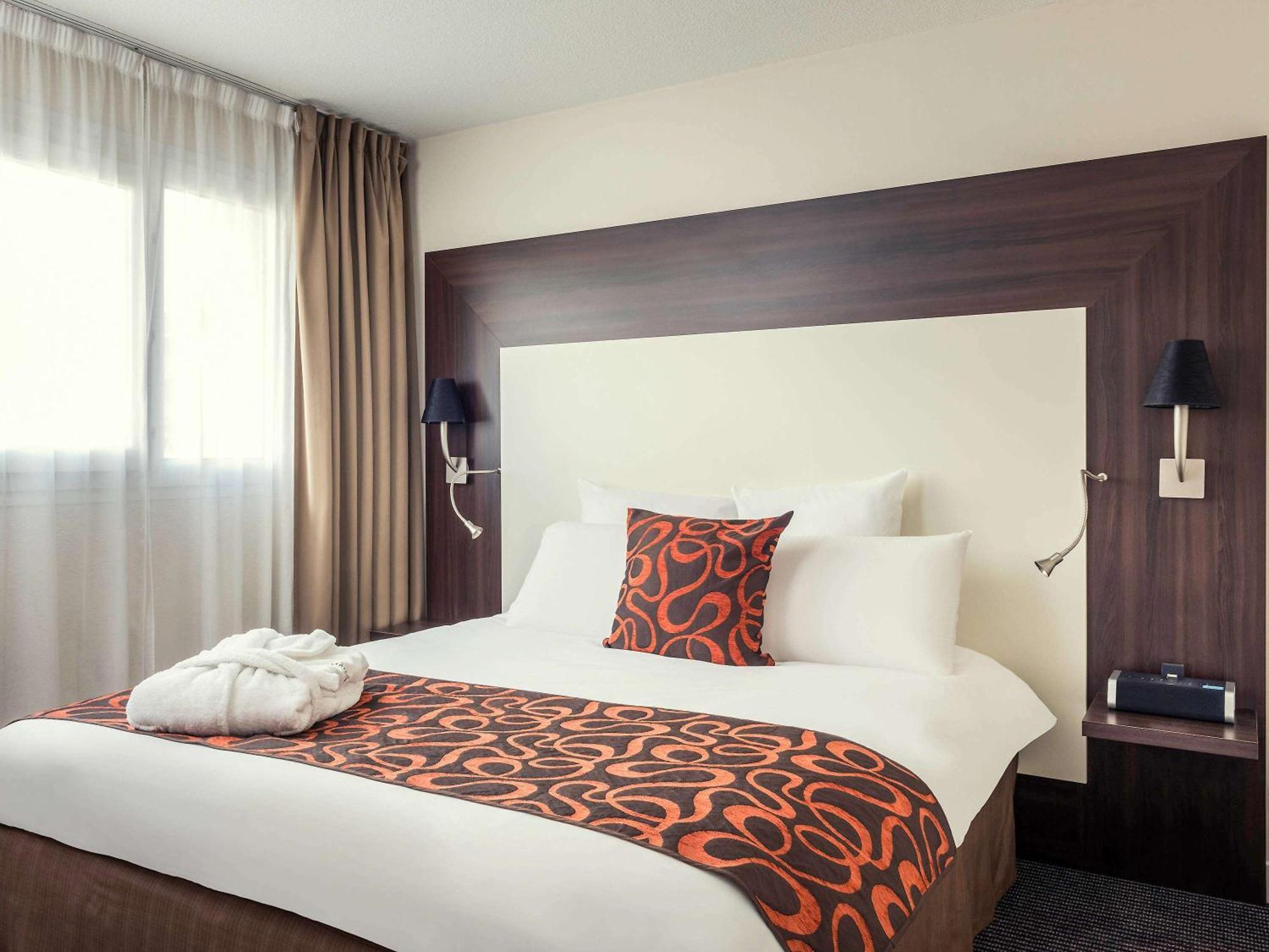 Mercure Paris Porte D'Orleans Монруж Екстериор снимка