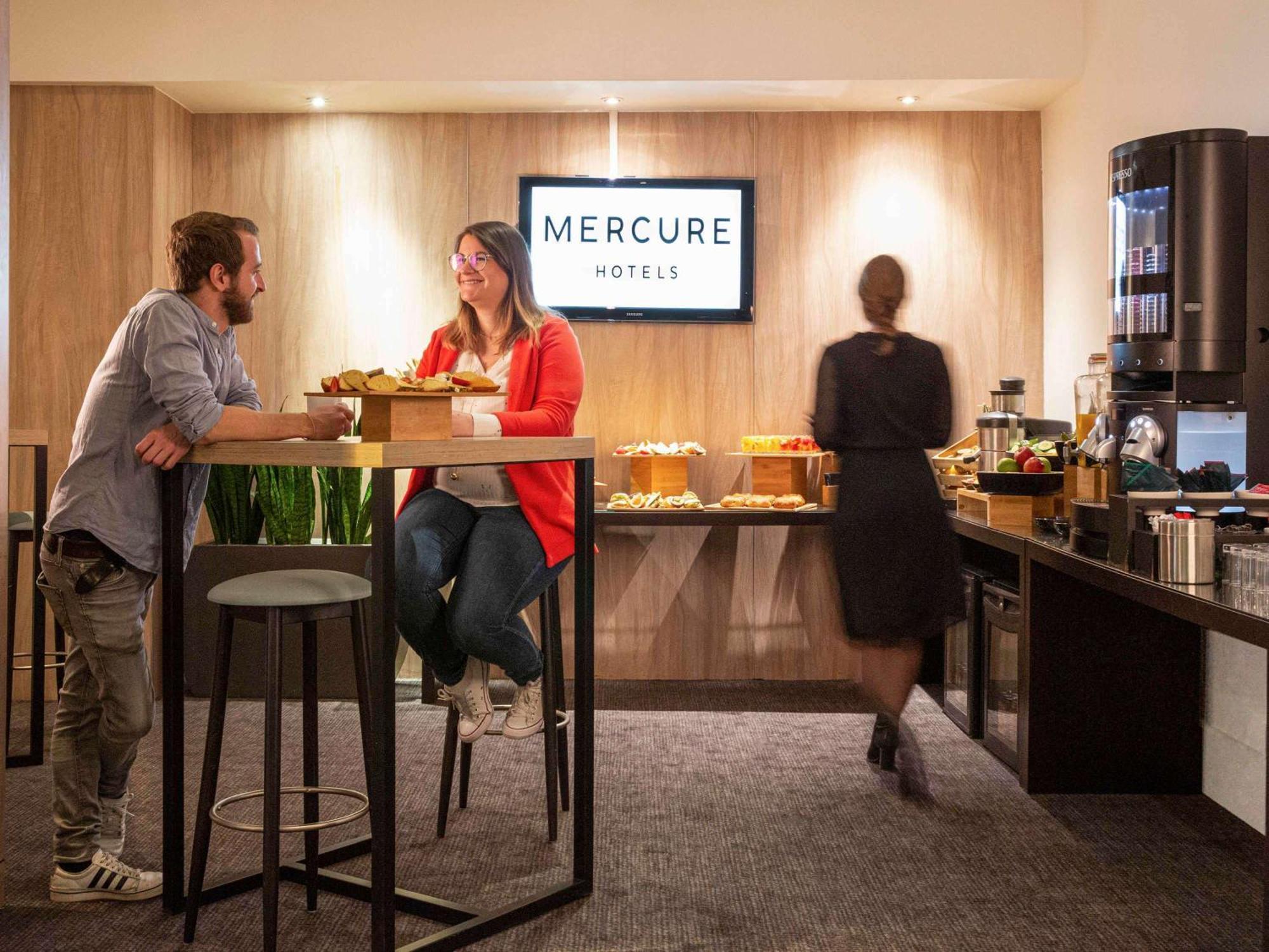 Mercure Paris Porte D'Orleans Монруж Екстериор снимка